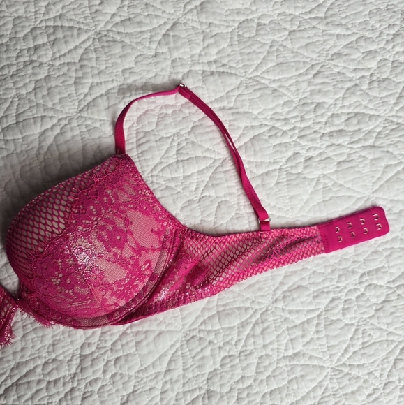 Victoria's Secret Very Sexy Pink Push-up Bra 32B - Picture 5 of 12